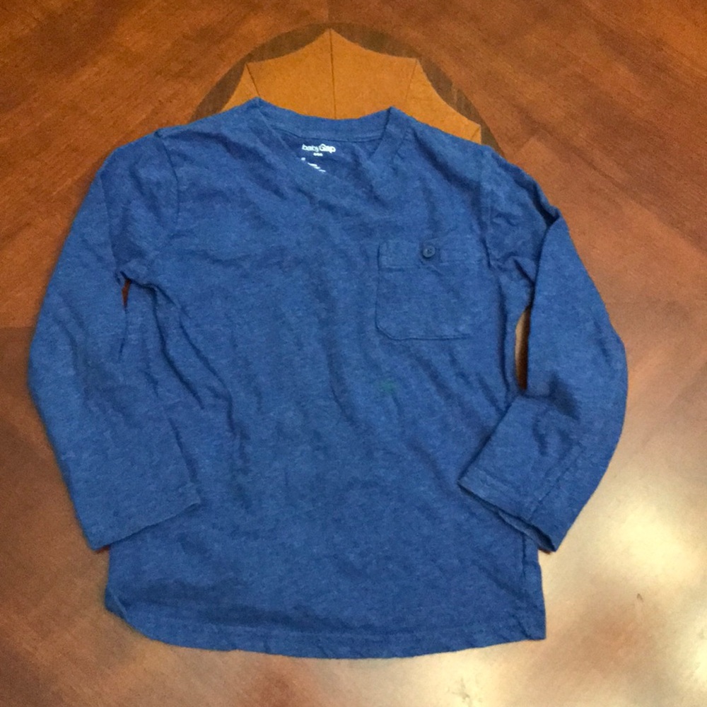 Gap long sleeve tee